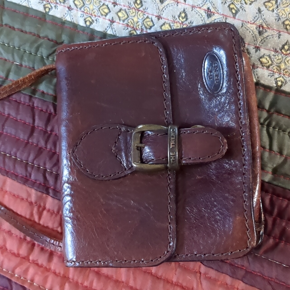 THE TREND* vintage sm leather crossbody bag strap on reverse to use as belt bag